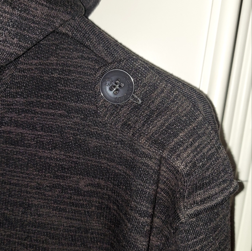 Jacket - Picture 5 of 17